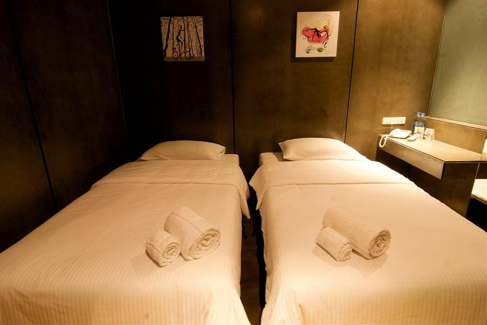 Justbeds Hotel Банкок Екстериор снимка