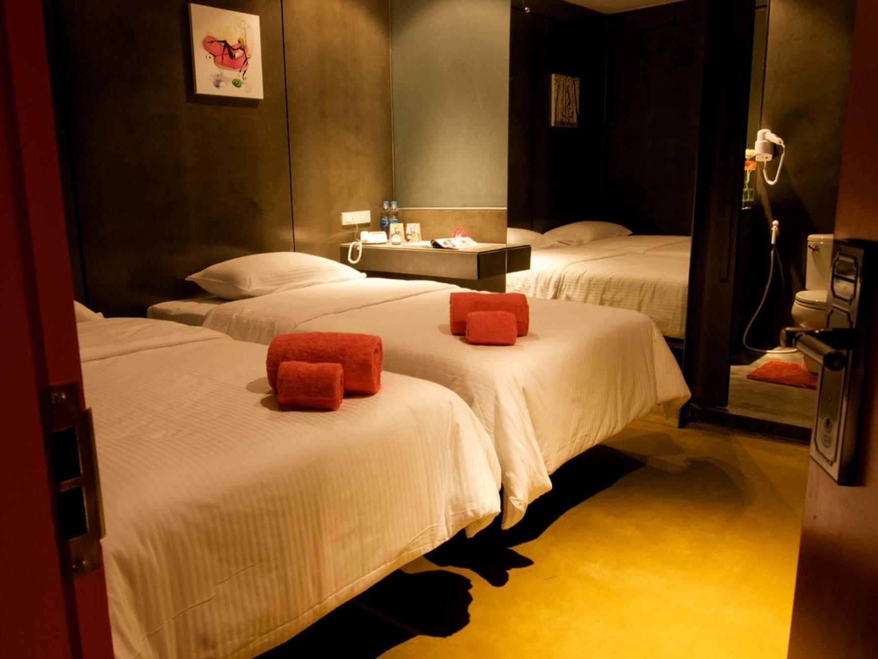 Justbeds Hotel Банкок Екстериор снимка
